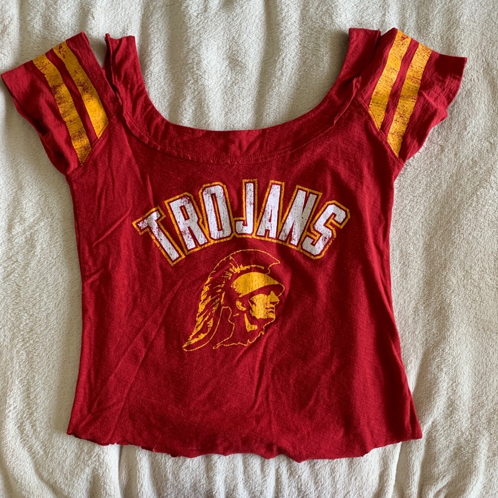 USC Trojans top